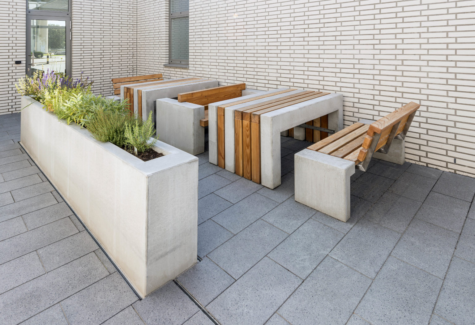 Kaiors (10)
